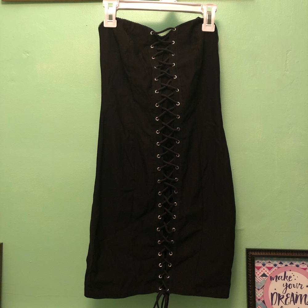 Forever 21 Strapless Lace Up Dress